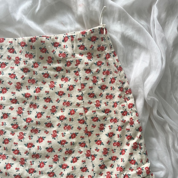 Zara floral skirt - Picture 2 of 3